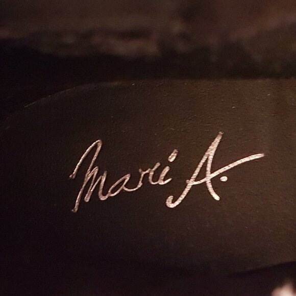 NEW Mari A Ankle Boots Black Suede with Buckles & Studs size 8 1/2 - Picture 7 of 9